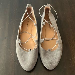 Lucky Brand Women's Size 9 M / 39 Gray  Aviee Lace-Up Ballet Flats Suede Shoes